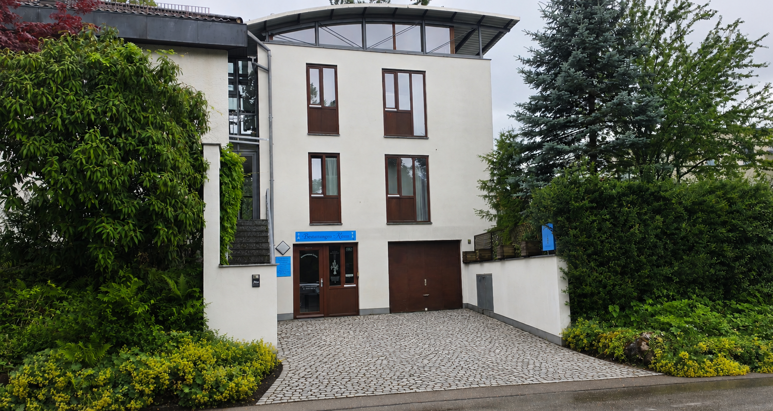 Außenansicht Büro Dachau, Krankenhausstraße 24a, von Bestattungen Kraus